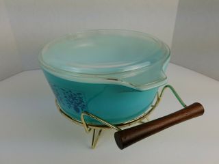 Pyrex Saxony Tree of Life 2.  5 Qt Covered Casserole Dish & Lid Warming Stand Vtg 2