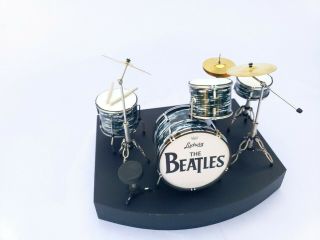 Miniature Drum set.  Mini drum JOHN LENNON RINGO STARR LUDWIG BEATLES.  Mini Art 5