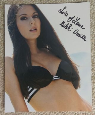 Nikki Daniels Adult Star Sexy Signed 8x10 Photo Autograph Adult Model,