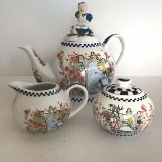 Paul Cardew Alice In Wonderland Through The Looking Glass Teapot & Creamer Set