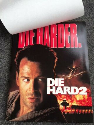 1990 Die Hard 2 Die Harder Movie Promo Press Kit Bruce Willis W Seven B/w Photos