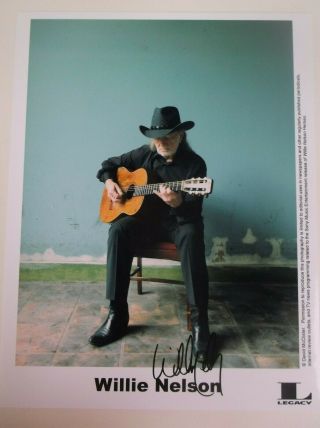 Willie Nelson Signed Photo W/guitar (from Telethon)