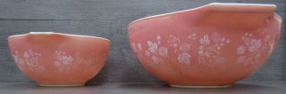 Set Of Two Pyrex Ovenware Cinderella Mixing Bowls Pink Gooseberry 4