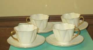 Set Of 4 Shelley Regency Bone China Teacups And Saucers White Gold Trim Scallop