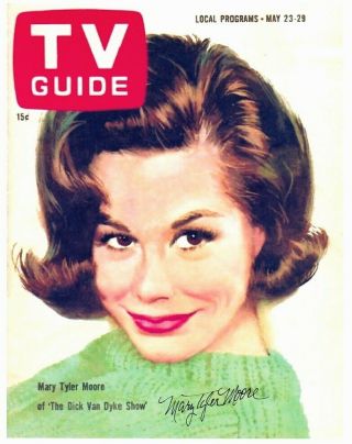 Mary Tyler Moore Signed Tv Guide Cover 8x10 W/ Dick Van Dyke Show
