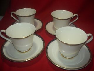 Minton China St.  James 4 Cups And 4 Saucers Set