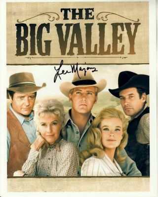 Lee Majors Signed The Big Valley 8x10 W/ Barbara Stanwyck & Cast Portrait