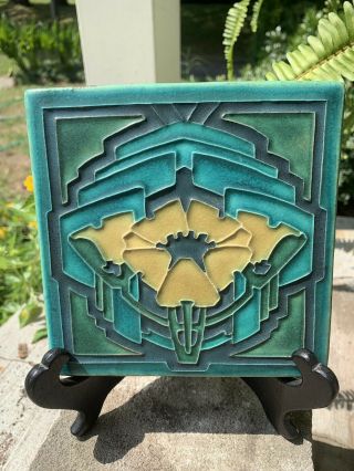 Poppy 6 X 6 " Ceramic Art Tile By Motawi Tileworks Craftsman Green Oak Color