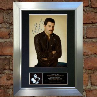 Freddie Mercury - Queen Rare Signature/autographed Photograph - Museum Grade