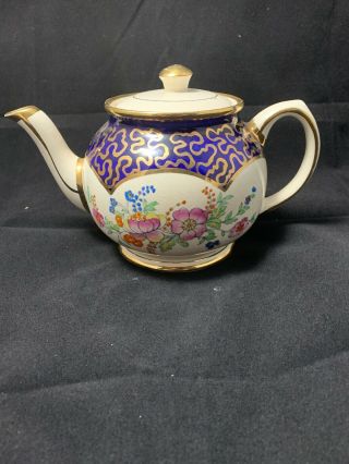 Lovely Vintage Sadler England White & Blue Teapot Gold Trim Flower A
