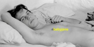001 Bill Paxton Taking Tiger Mountain Barechested Lying In Bed Photo