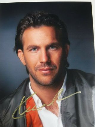Kevin Costner Signed Photo " Field Of Dreams "
