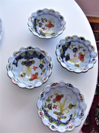 Faenza Blue Carnation Scalloped Bowls Set Of 4