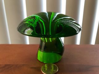 Vintage Mid Century Viking Art Glass Avocado Green Mushroom Paperweight W/ Gills