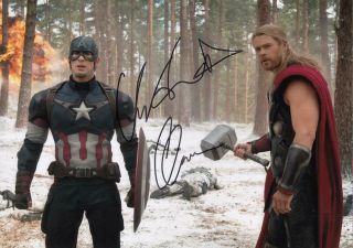 Chris Hemsworth & Chris Evans Signed 8.  5x11 Photo / (marvel Avengers)
