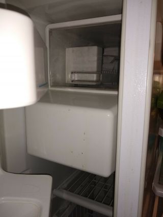 Maytag Plus Refrigerator Ice Bucket