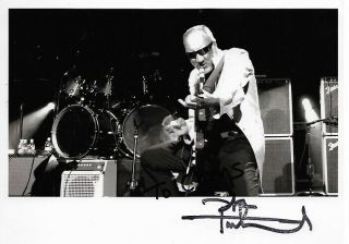 Autographed 5x7 Photo Of Pete Townshend Of The Who.  Signed In 2011.