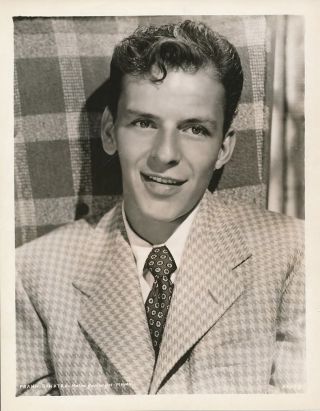 Frank Sinatra Handsome Vintage 1940s Mgm Portrait Photo On The Town