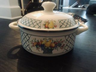 Villeroy And Boch.  5 Qt.  Metal Pan With Lid.  Basket Pattern.