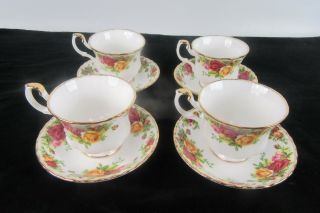 Old Country Roses Royal Albert Footed Tea Cup And Saucer Set (4)