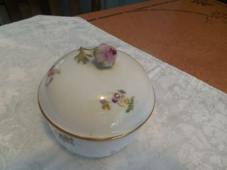 Antique Meissen Scattered Flowers Covered Sugar Bowl.  C1815 - 1923 Mark