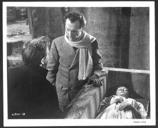 Hammer Horror Of Dracula Carol Marsh Peter Cushing Photo