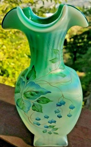 Fenton Century Glass Xxi French Opalescent Green Flowered Vase