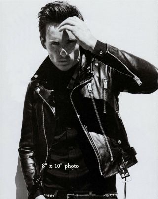 Eddie Redmayne English Actor In Black Leather Jacket Celebrity Photo L173
