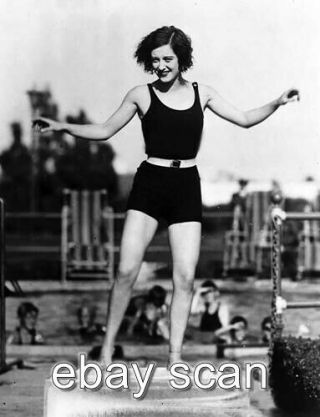 Joan Crawford Early Hollywood Leggy Cheesecake 8x10 Photo 34