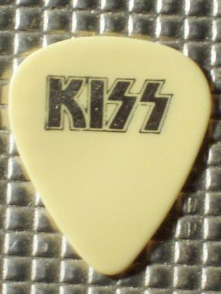 Kiss Gene Simmons 1983 Creatures Of The Night Tour Guitar Pick Plectrum