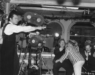 8x10 Print Director Orson Welles Citizen Kane Set Candid 1941 Ow13