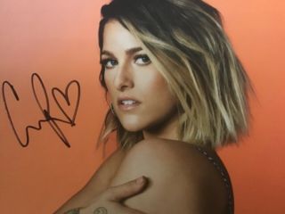 Cassadee Pope Signed 8 X 10 Photo Country Music Stars Autograph Picture