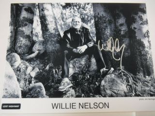 Willie Nelson Signed Black And White Photo " Lost Highway "