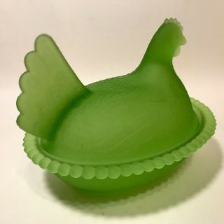 Frosted Lime Green Indiana Hen On Nest 4