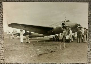 Rare Large 14 x 10 Photograph Amelia Earhart Plane Mechanic Lockheed Electra 10E 2