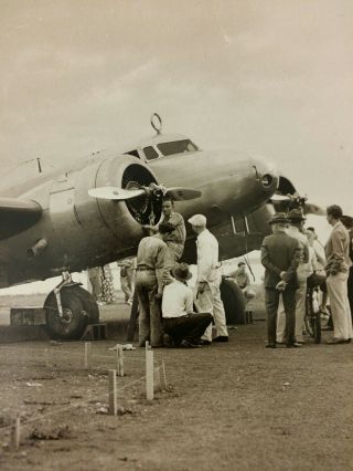 Rare Large 14 x 10 Photograph Amelia Earhart Plane Mechanic Lockheed Electra 10E 3