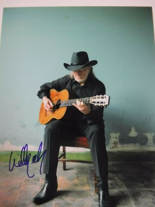 Willie Nelson Signed Photo (w/trigger)