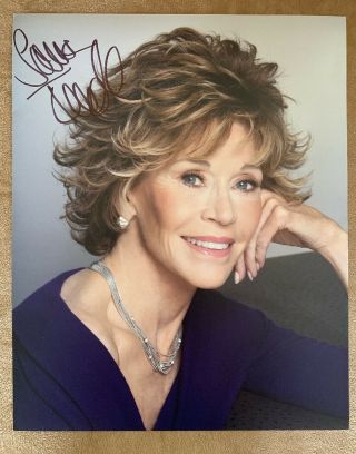 Jane Fonda Signed 8 X 10 Color Photograph