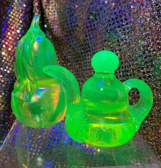 Vaseline Glass Iridescent Pear And Gibson Teapot Paperweights