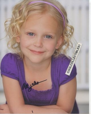 Alyvia Alyn Lind Hand Signed 8x10 Color Photo " Proof "