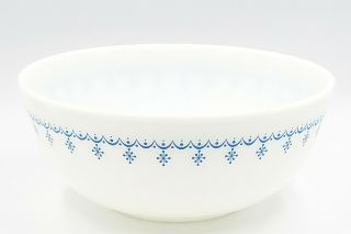 Vintage Pyrex Snowflake Blue Garland Large 4 Quart Mixing Bowl 404