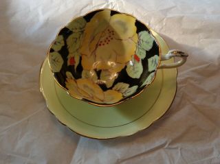 Paragon By Appointment H.  M.  Queen Double Warrant Gardenia Cup Saucer C7658 G7658
