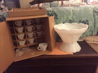 Vintage Milk Glass Punch Bowl Set W/12 Cups Anchor Hocking W/box