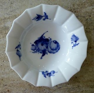 Royal Copenhagen - Blue Flower - 8 1/2 Inch Serving Bowl - 10 / 8557