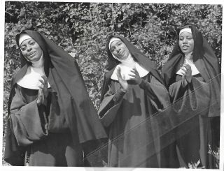 Supremes Diana Ross As Nuns Tarzan Tv Photo 1968 Motown