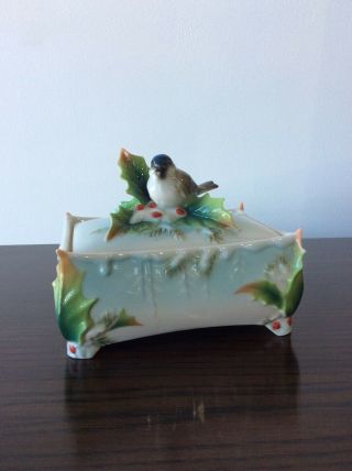 Fz01591 Franz Porcelain Winter Wonderland Chickadee Box Rare In The Box.