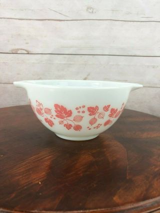 Vintage Pyrex Gooseberry Cinderella Nesting Bowl 441 Pink And White 1 ½ Pint