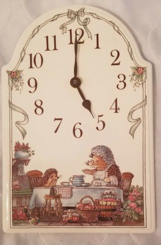 Rare,  Charming Villeroy & Boch Clock Wall Plaque Foxwood Tales