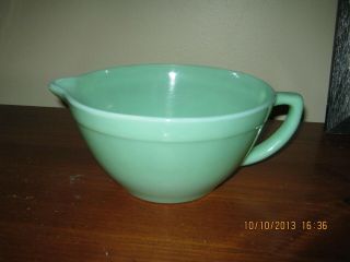 Vintage Green Fire King Jadeite Batter Mixing Bowl With Spout & Handle - Vg