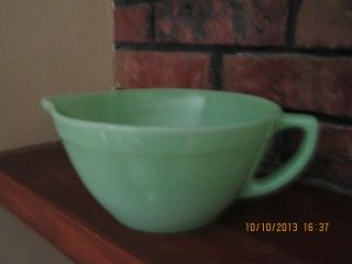 Vintage Green Fire King Jadeite Batter Mixing Bowl with Spout & Handle - VG 3
